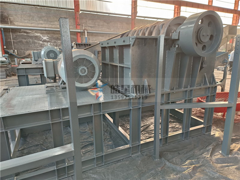 1600型廢鋁粉碎機(jī)金屬粉碎機(jī)廠家設(shè)備實(shí)拍